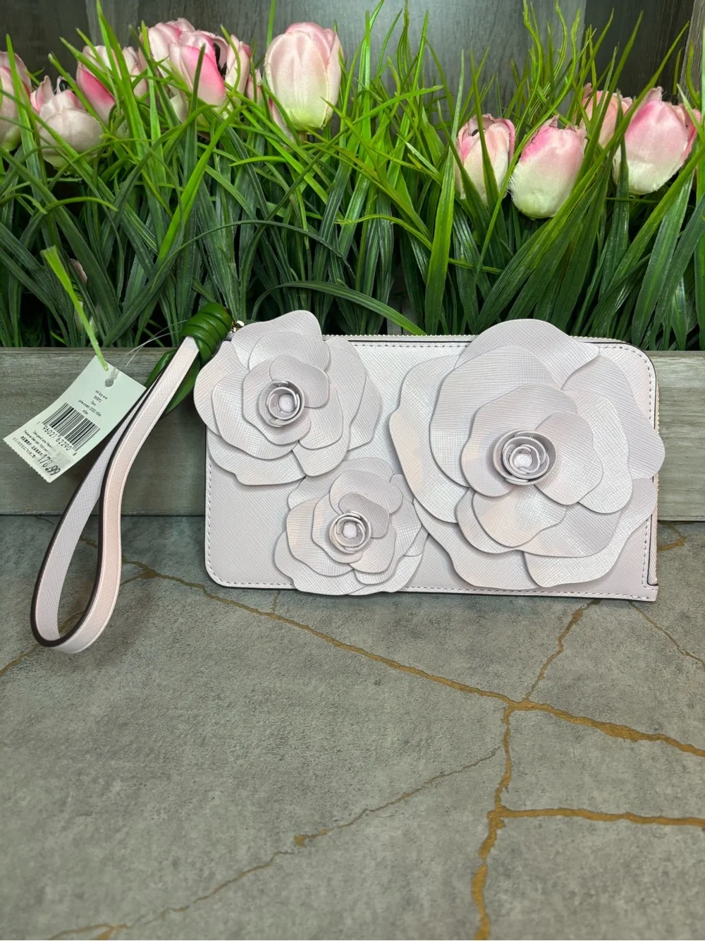 Kate Spade NWT limited Edition Floral  Wristlet Clutch - Light Pink